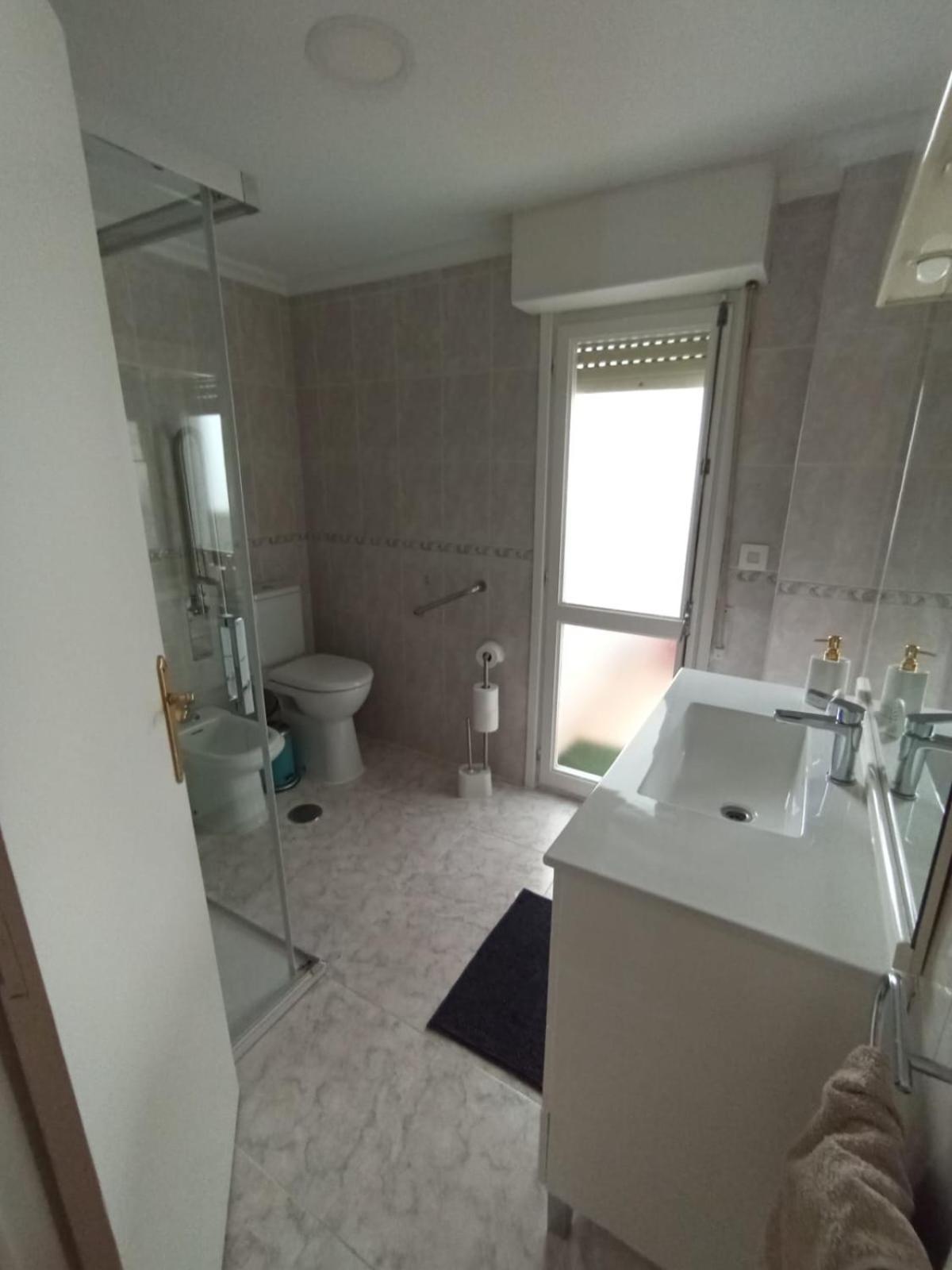 Charming & Spacious Apartment In Historic Centre & Short Walk To Beach 알리칸테 외부 사진